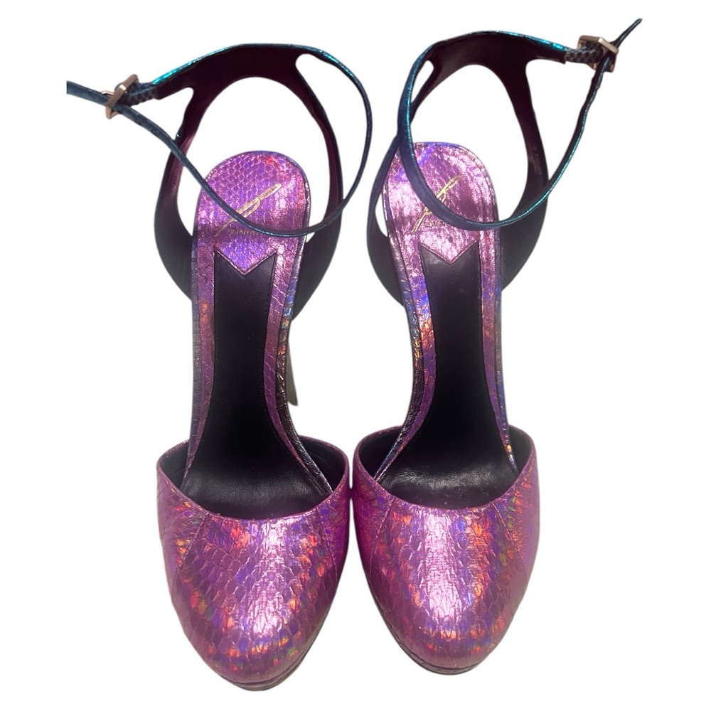 Brian Atwood Show stopping platforms